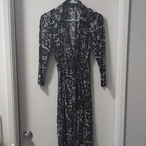 Classic Nine West Black and Cream Wrap Midi Dress